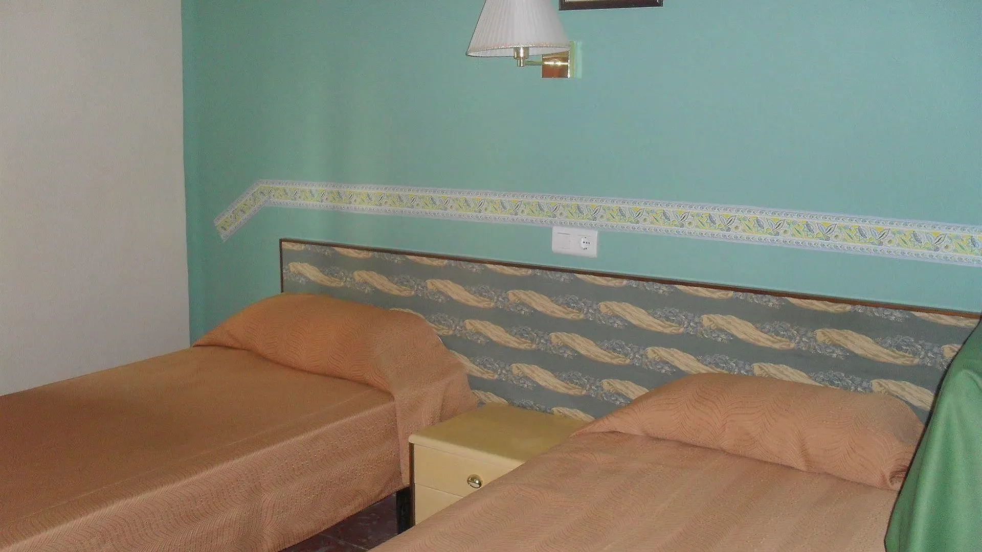 Escandinavia Torremolinos 2*,  İspanya